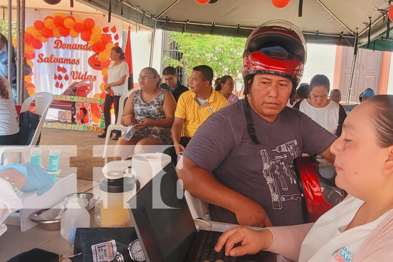 Ciudadanos llenan el Parque Sandino de Granada en jornada de donación de sangre