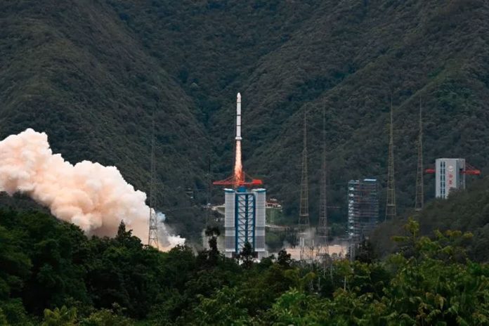Foto: China y Francia lanzan un satélite /Cortesía