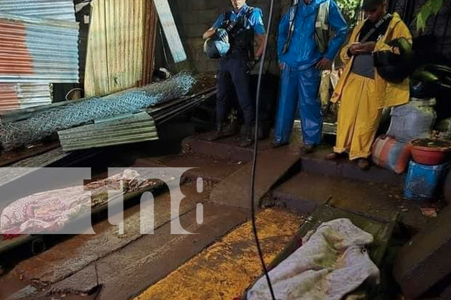 Foto: Tragedia: padre y sus tres hijos mueren soterrados en el barrio Hialeah de Managua/TN8