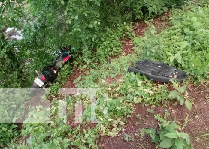 Foto: Motociclista sobrevive luego de caer a un barranco en Jinotega / TN8