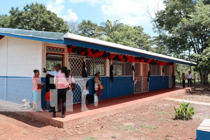 Foto: Inauguran nueva infraestructura escolar en Platanar Norte, Camoapa/TN8