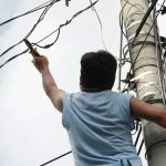 Foto: Muere electrocutado mientras intentaba robar cables en un barrio de Brasil /Cortesía