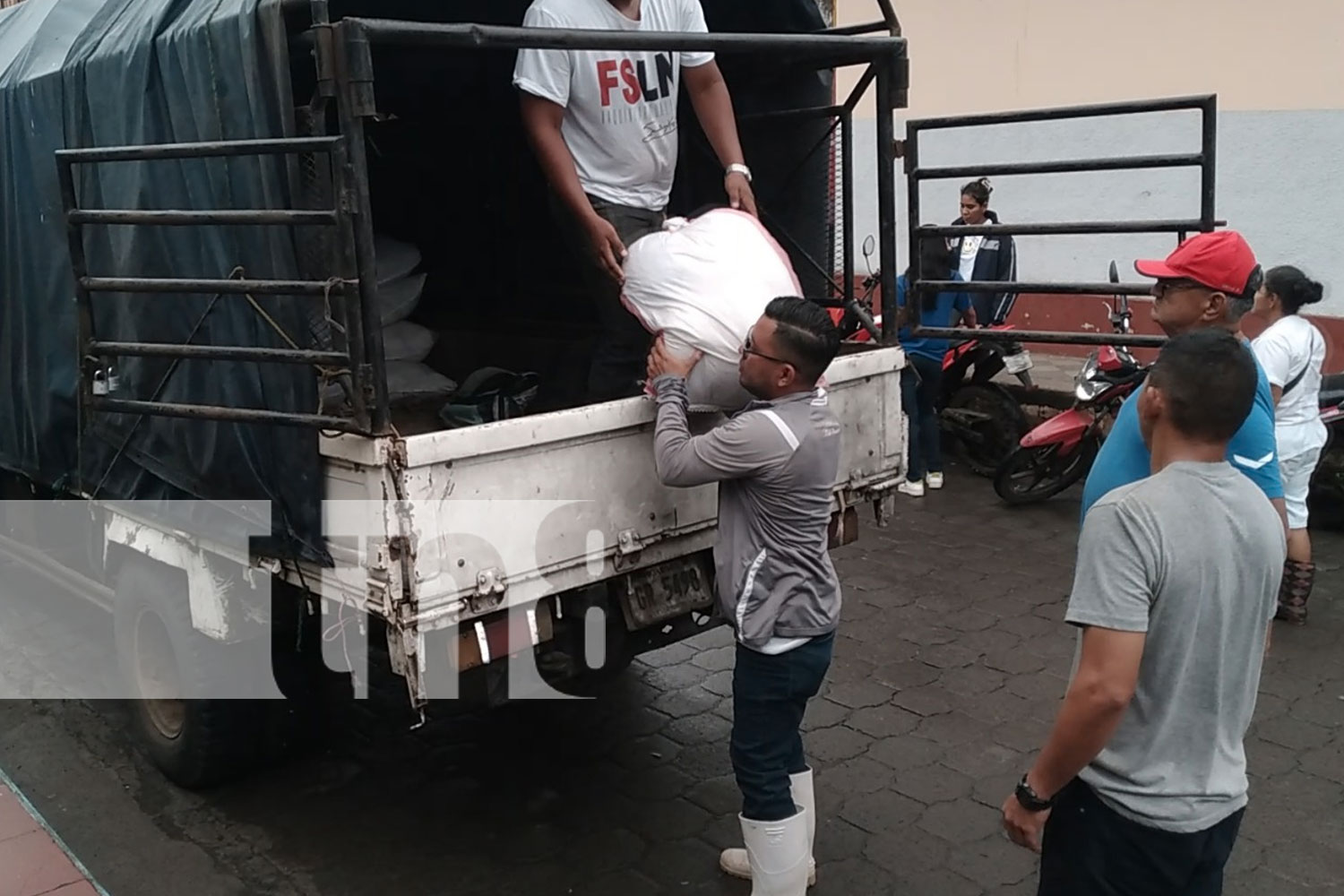 Foto: Llegan 439 paquetes alimenticios a familias necesitadas en Nandaime/TN8