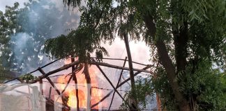 Foto: Incendio consume choza en cercanías del puente Panmuca en Juigalpa, Chontales/TN8