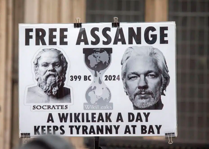 Foto: Camino a la libertad, Julian Assange hace escala en Tailandia/ Cortesía