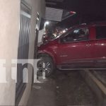 Foto: Borracho impacto en una vivienda con su vehículo en Estelí/ TN8