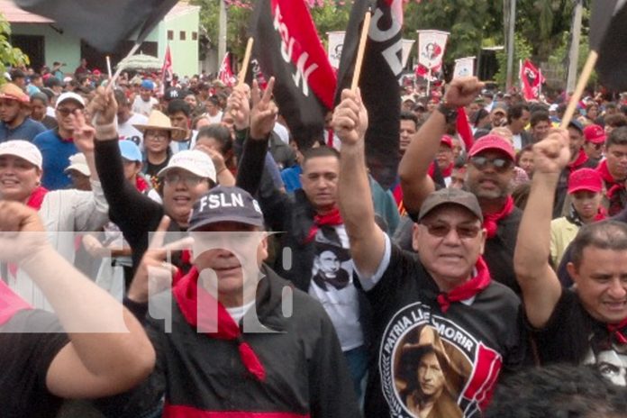 Foto: Conmemoraron el 45 aniversario del repliegue al vapor en Managua/ TN8