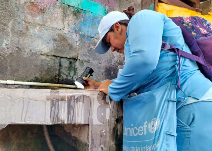 Foto: Abatización para eliminar zancudos en Managua / TN8