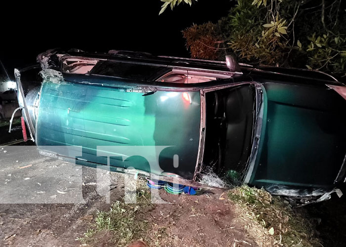 Foto: Choque de camioneta y camión en Boaco / TN8