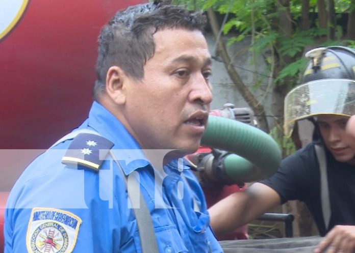 Foto: Teniente Julio Hernández Malespín, bombero ejemplar de Nicaragua / TN8