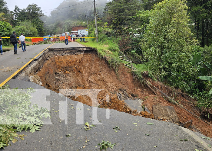 Foto: Colapso de un tramo carretero en trayecto Jinotega-Matagalpa / TN8