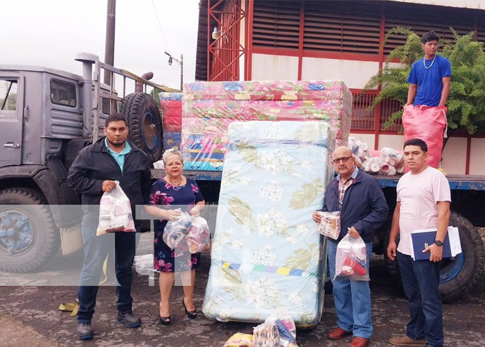 Foto: Entrega de kits de emergencia por lluvias en Chinandega / TN8