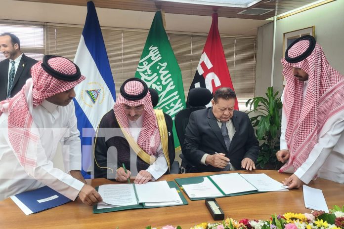 Foto: Firma de acuerdo entre Nicaragua y Arabia Saudita para un hospital en el Caribe Norte / TN8