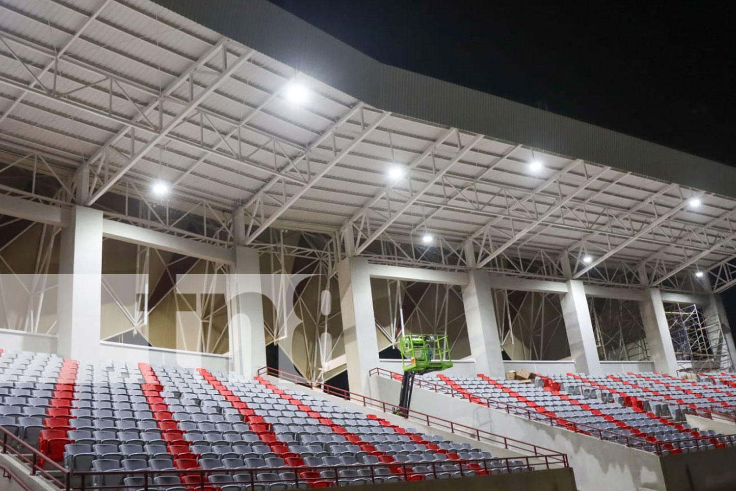 Foto: Estadio de béisbol en León / TN8