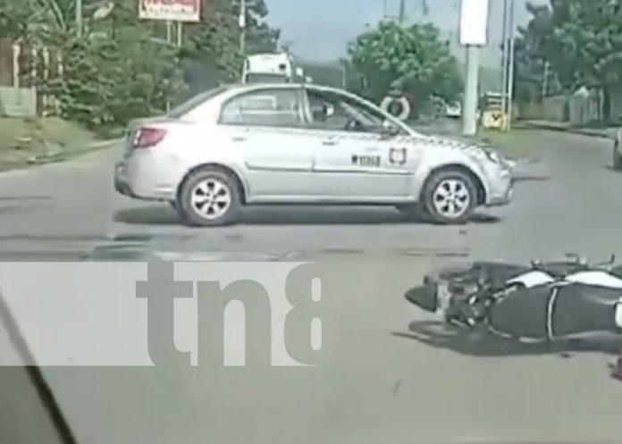 Foto: Grabó accidente en Managua y terminó complicando la situación / TN8