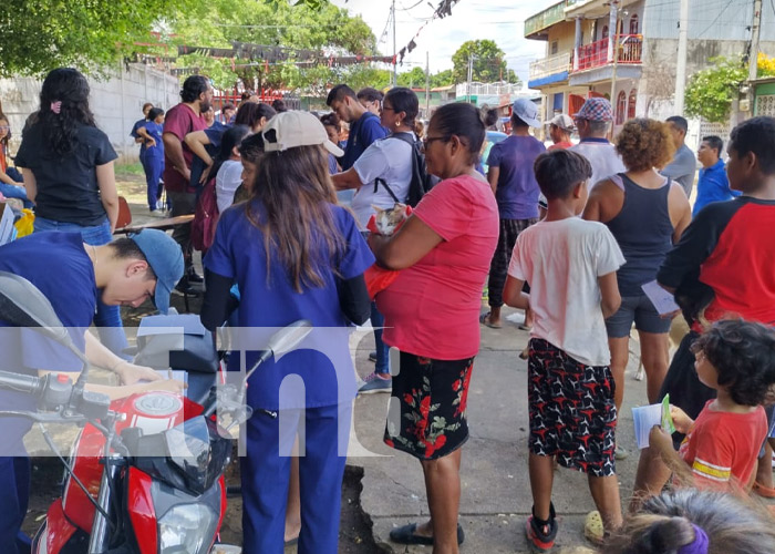 Foto: Vacunas para mascotas en el barrio Hilario Sánchez, Managua / TN8