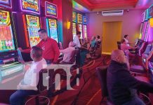 Foto: Inauguración de nuevas máquinas en el Casino Pharaos de Multicentro Las Américas / TN8