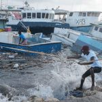 Huracán Beryl deja al menos siete muertos en el Caribe y se debilita camino a Jamaica
