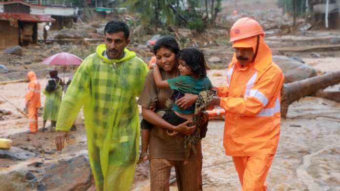 Foto: Más de 50 muertos en India por desprendimiento de tierra/Créditos