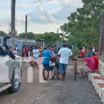 Foto: Padres lloran la pérdida de su pequeña, arrollada por un vehículo en Las Canoas/TN8