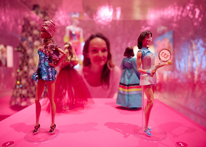 Exposición sobre la muñeca Barbie en Londres