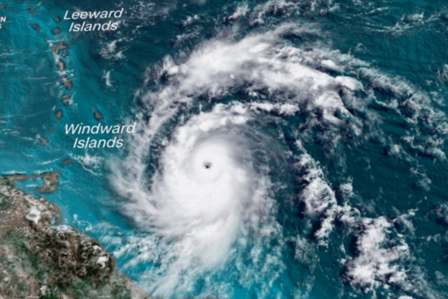 Suben a 15 las provincias dominicanas en alerta por cercanía del Huracán Beryl