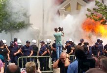 Foto: Violentas protestas en Albania /cortesía