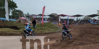 Foto: Emoción y adrenalina en la cuarta fecha del Campeonato Nacional de Motocross en León/TN8