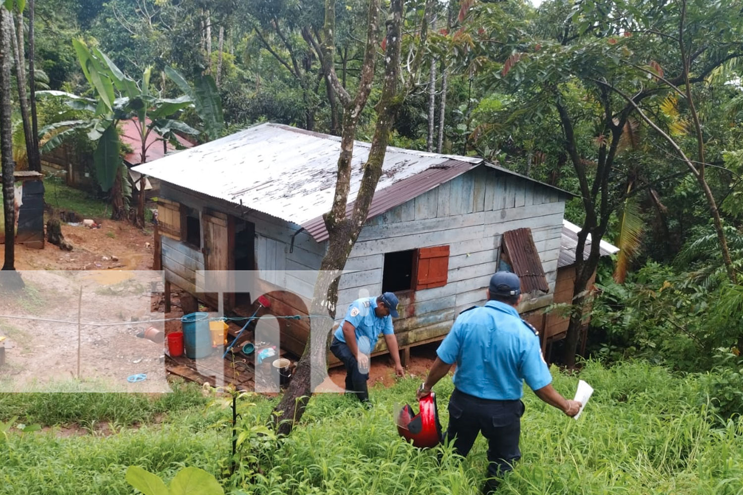 Foto: Lluvias provocan evacuaciones en Bluefields por deslizamiento de tierra/TN8