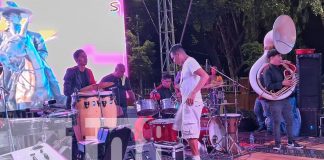 Foto: Mega concierto y elección de la Muchacha 19 de Julio en la Avenida de Bolívar a Chávez/TN8