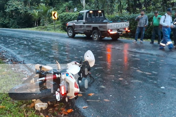 Foto: Motorizados gravemente heridos tras colisión en la carretera Matagalpa-La Dalia/TN8