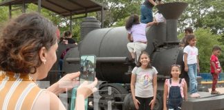 Foto: Familias disfrutan de un grato momento en el recién inaugurado Parque Las Piedrecitas /TN8