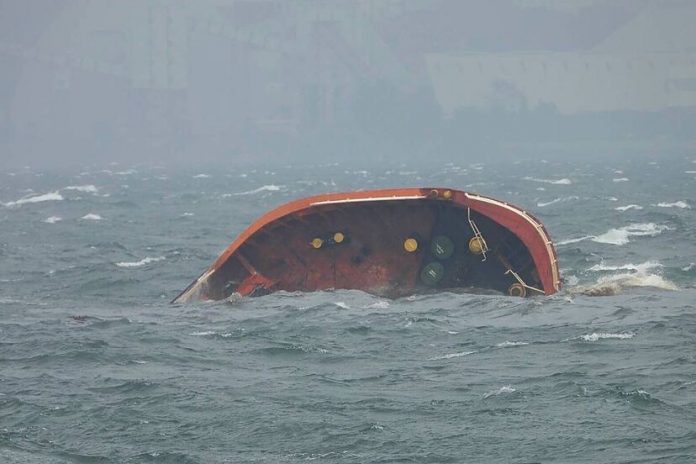 Foto: En Filipinas un buque cisterna con combustible industrial se hunde/Créditos