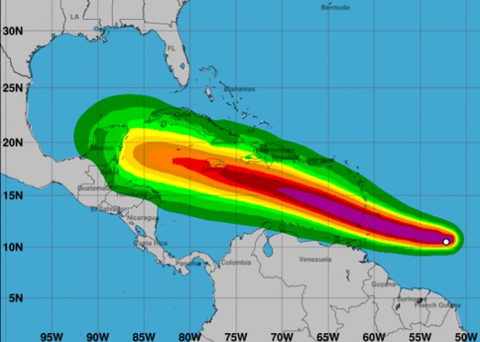 Foto: Huracán Beryl se vuelve categoría 4 al avanzar por el Caribe/Cortesía
