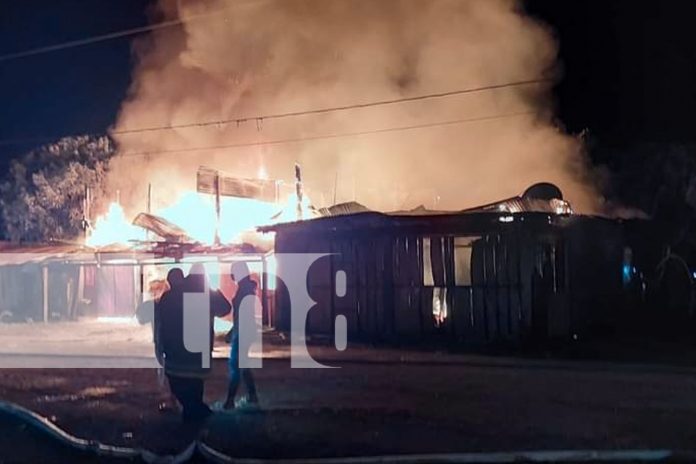 Foto: Tragedia en Prinzapolka: Un niño murió en un incendio / TN8