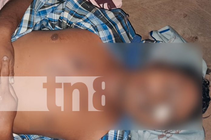 Foto: Padre encuentra a su hijo muerto tras escuchar disparos en Waspam/TN8