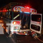 Foto: Bus de transporte colectivo sufre grave accidente en Boaco con 80 pasajeros a bordo/TN8