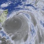 Foto: Potente tifón se acerca a Taiwán después de provocar inundaciones en Filipinas/Créditos