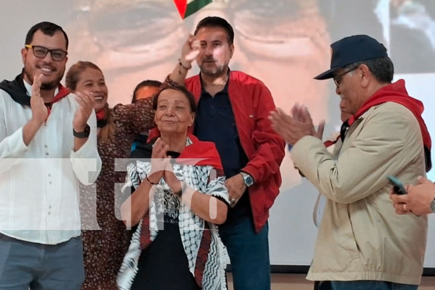 Foto: Leila Khaled heroína palestina, es recibida con honores en Diriamba, Carazo/TN8