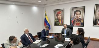 Foto: Expertos arriban a Venezuela /cortesía