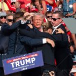 Foto: Donald Trump herido en violento ataque durante mitin electoral en Pensilvania/Cortesía