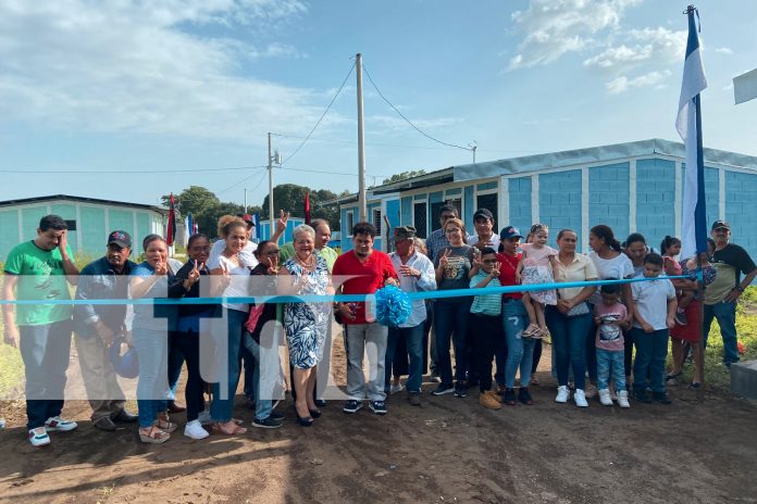 Foto: Familias reciben viviendas dignas gracias al Proyecto Bismarck Martínez en Chinandega/TN8