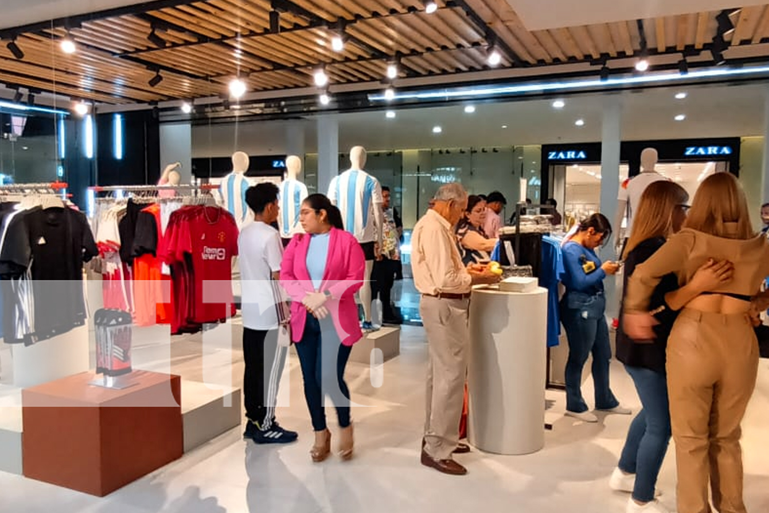 Foto: Adidas apertura la tienda 'Home Sport' en Galería Santo Domingo en Managua/TN8