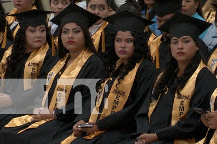 Foto: INATEC, gradúa a 309 nuevos técnicos profesionales en el sector Comercio y Servicio/TN8