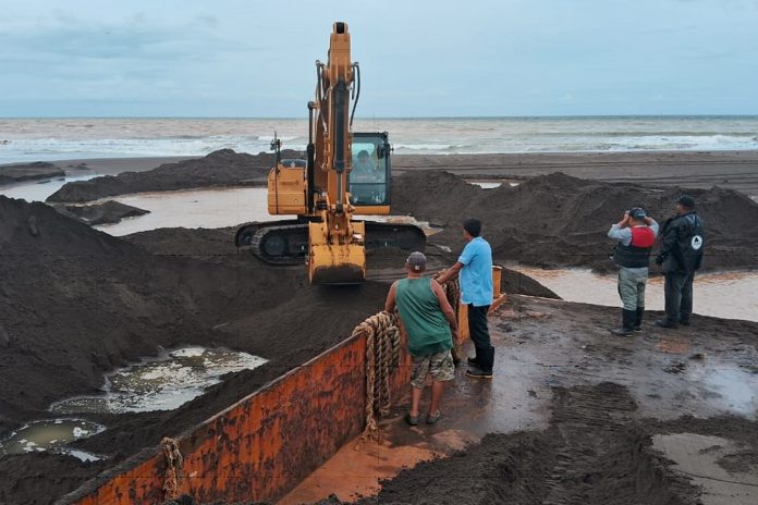 Foto: MTI Asegura navegabilidad del Río San Juan con limpieza y dragado / Cortesía