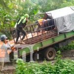 Foto: "Con las llantas, para arriba" camión casi se vuelca en la Isla de Ometepe/ TN8