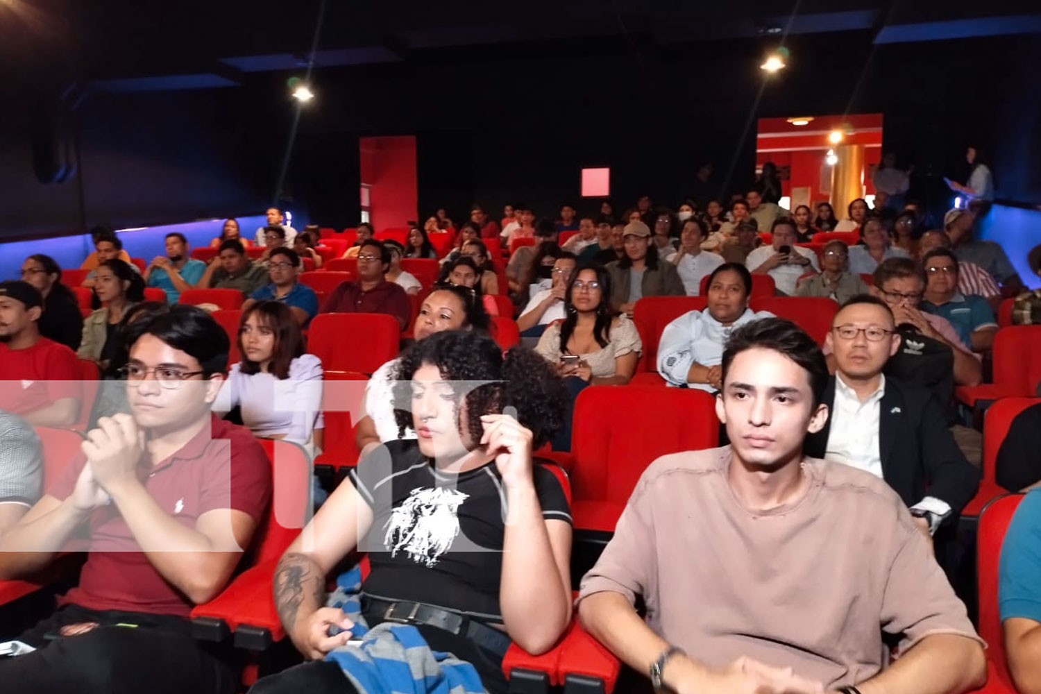 Foto: Actor japonés Sohji Izum imparte charla a amantes de la actuación en la Cinemateca Nacional/ TN8