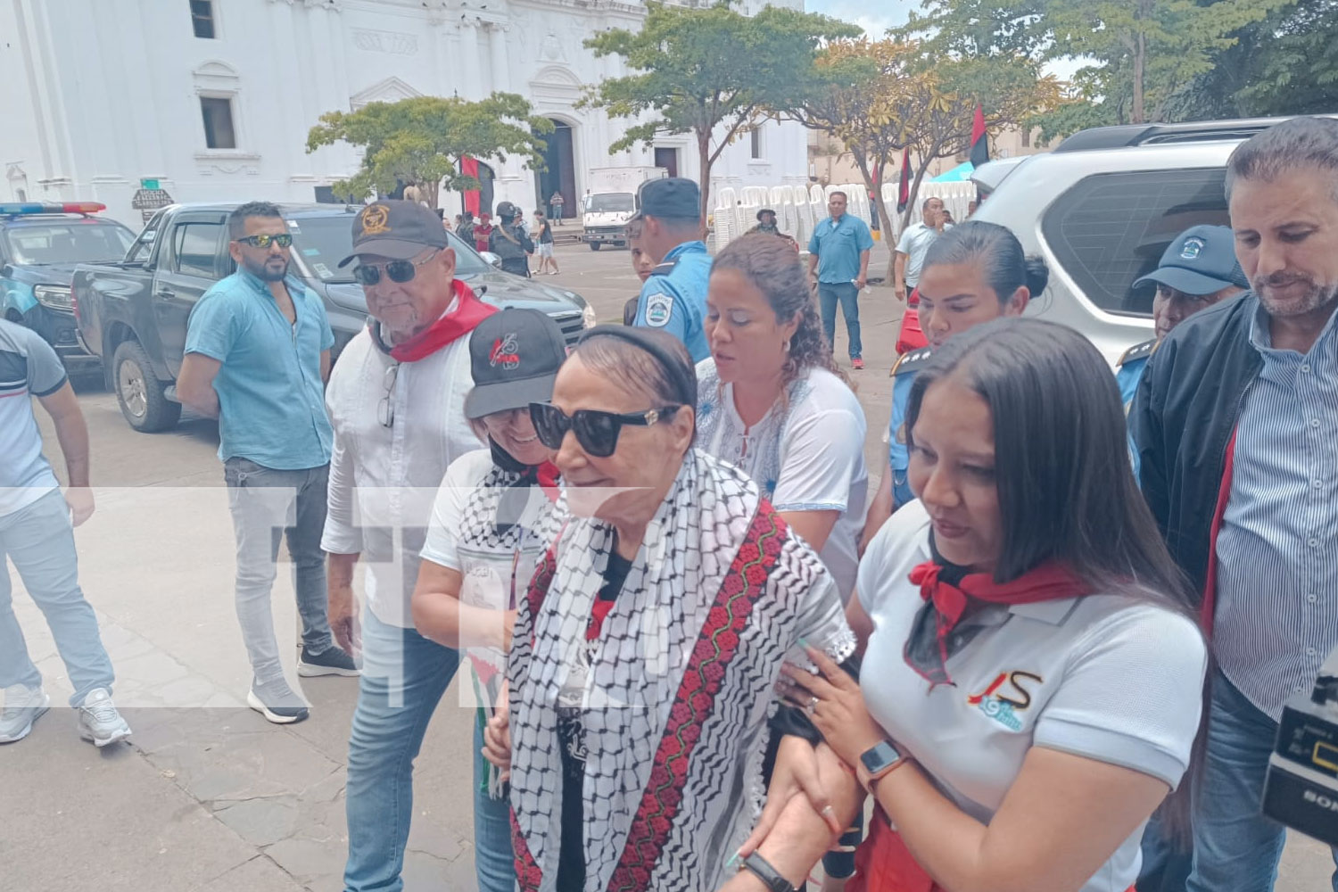 Foto: Las calles de León fueron recorridas por la Heroína Leila Khaleb/TN8