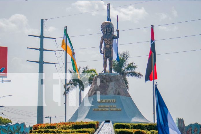 Foto: Chinandega, familias hicieron presencia en la inauguración del monumento 