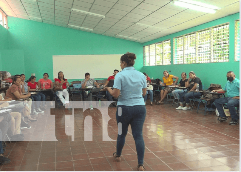 Foto: Refuerzo para docentes de Estelí / TN8